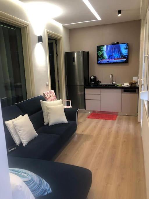 Vila Me Qera Ne Gjirin E Lalzit Durres